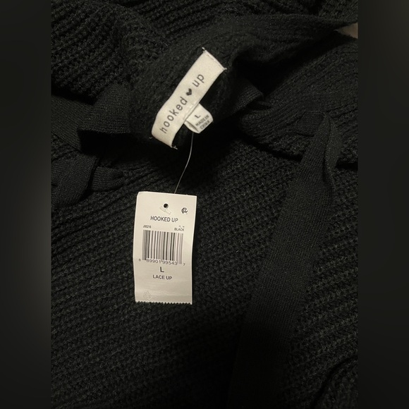 Hooked Up Women’s Black Large Lace Up Chunky Knit Long Sleeves Sweater - Picture 5 of 8